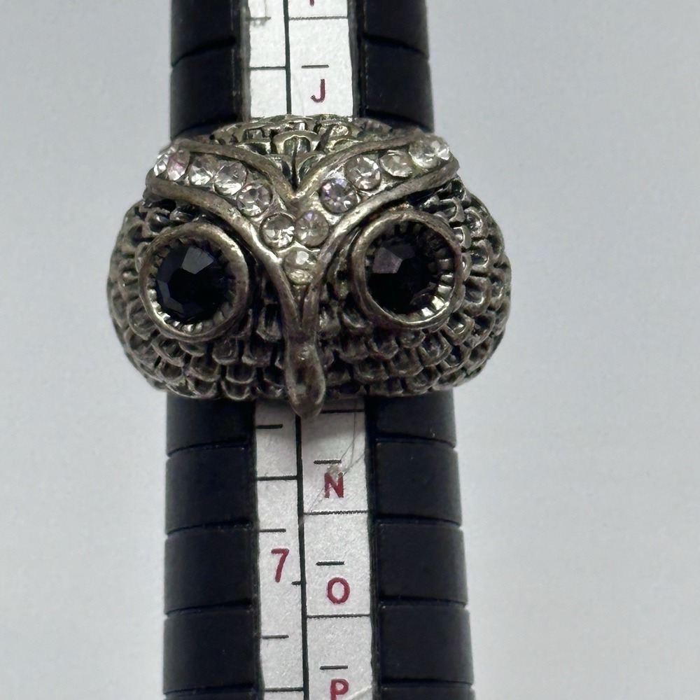 Owl Ring detailed Silver Tone Rhinestone Eyes Statement Ring Size ~5.5 - Picture 9 of 12